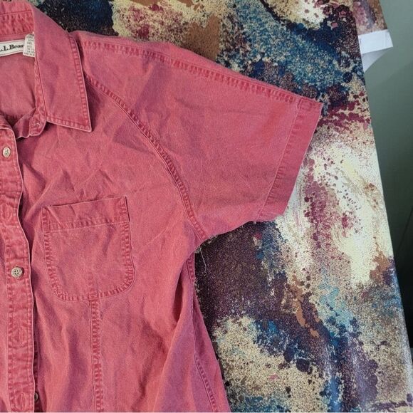 Women's L.L. Bean 2 Pocket Short Sleeve Button Down Shirt Size Medium - Picture 3 of 14
